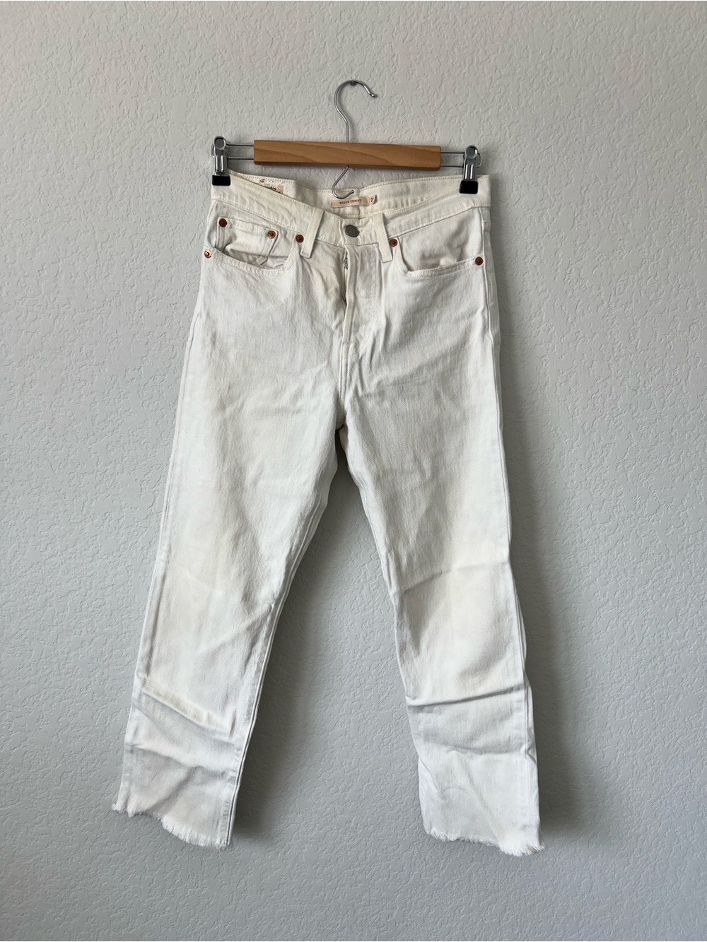 Women’s White Straight-Leg Jeans
